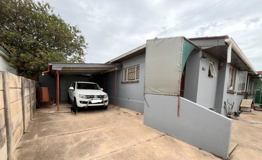 3 Bedroom Property for Sale in Heuwelkruin Eastern Cape